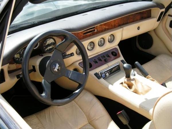 TVR V8S Intérieur